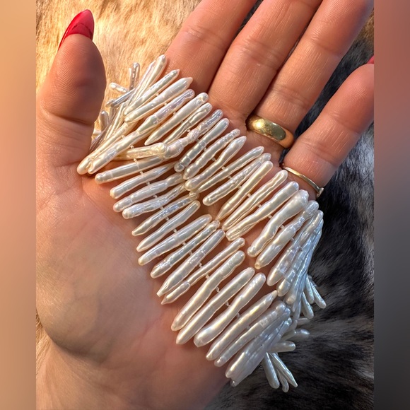 Baroque Knotted Fresh Water Stick Pearl Choker & Pavé Diamond Clasp - Picture 6 of 10